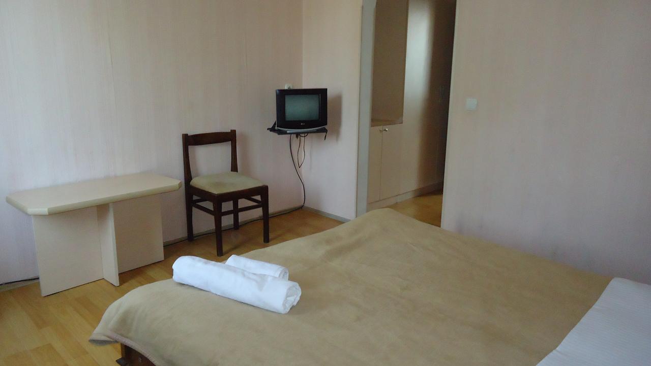 Hotel Georgia Gori Extérieur photo